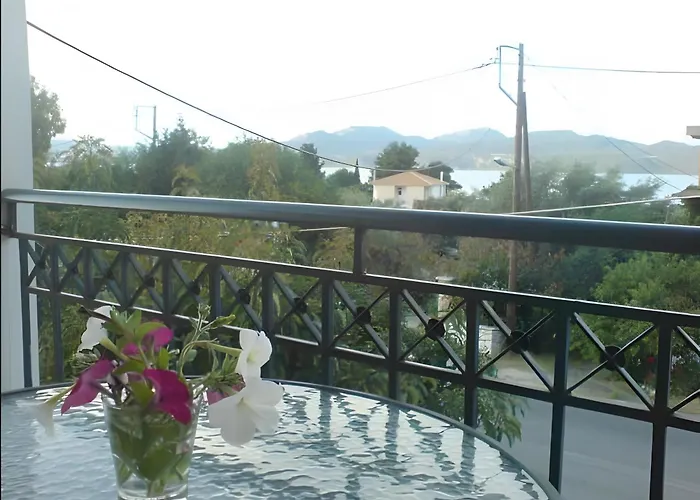 Odysseia And بيت ضيافة