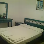 Odysseia And Guest house