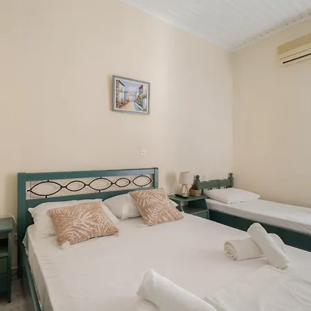 Πανσιόν Odysseia Beachside