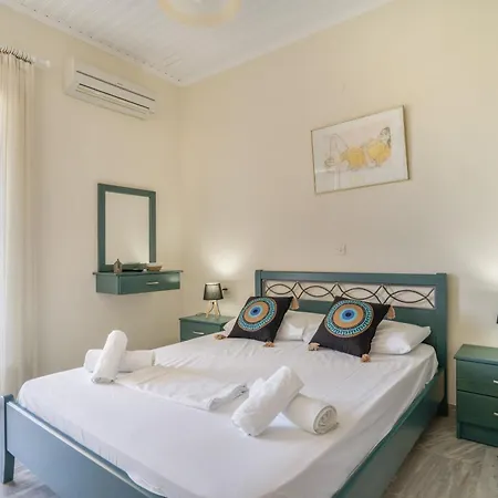 Πανσιόν Odysseia Beachside 3*