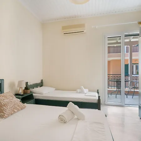 Odysseia Beachside Πανσιόν Νικιάνα