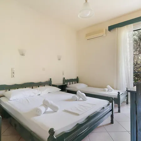 Odysseia Beachside Πανσιόν 3*