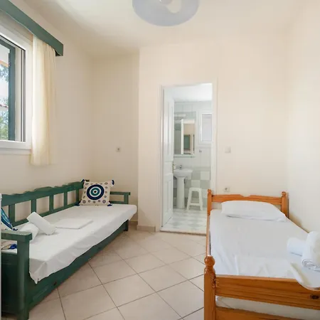 Odysseia Beachside Πανσιόν 3*