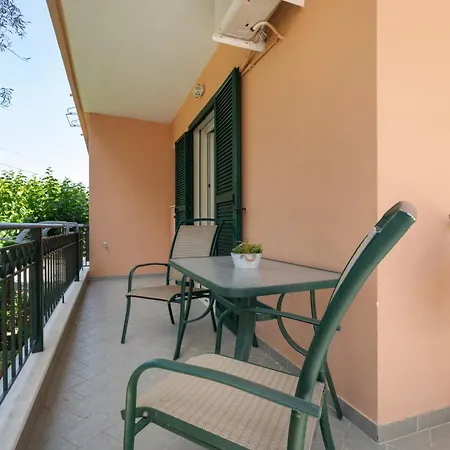 Odysseia Beachside 3*