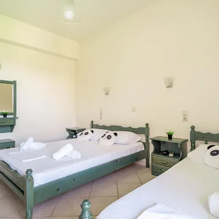 Odysseia Beachside Πανσιόν 3*