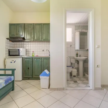 Πανσιόν Odysseia Beachside 3*
