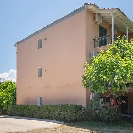 Πανσιόν Odysseia Beachside 3*
