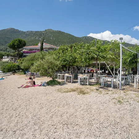 Πανσιόν Odysseia Beachside