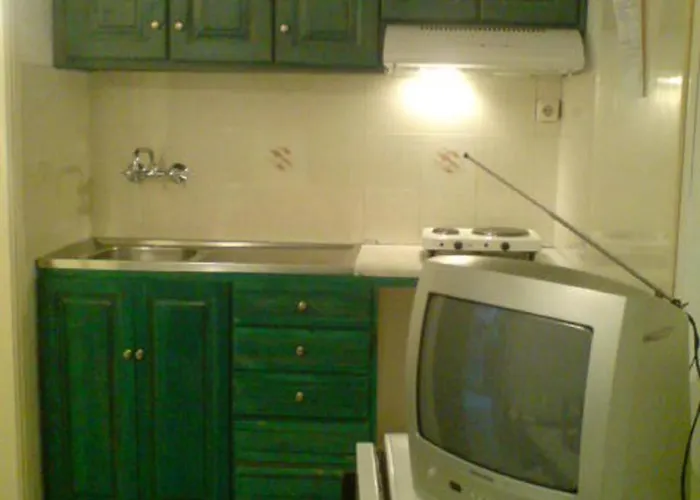 Odysseia And Guest house 3*